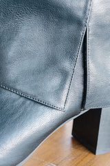Walker Pointed Toe Pull On Boots